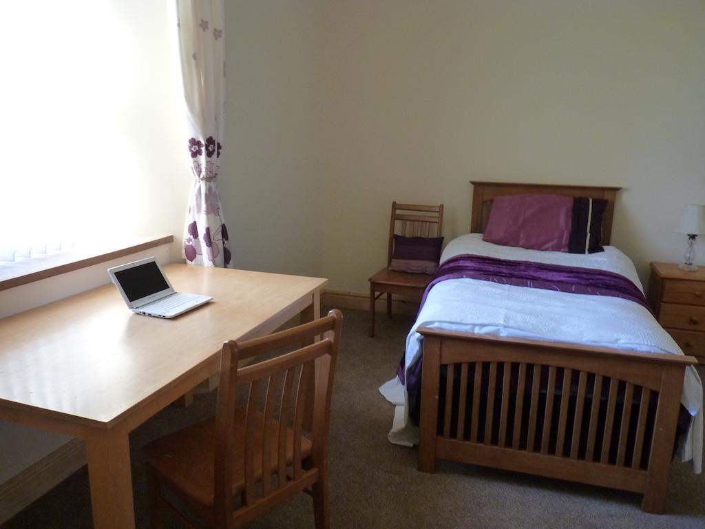 Old Police House Bed and Breakfast Haverfordwest Kamer foto